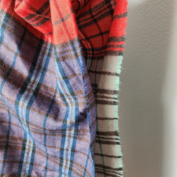 Do everything in love cape/poncho - Picture 8 of 10